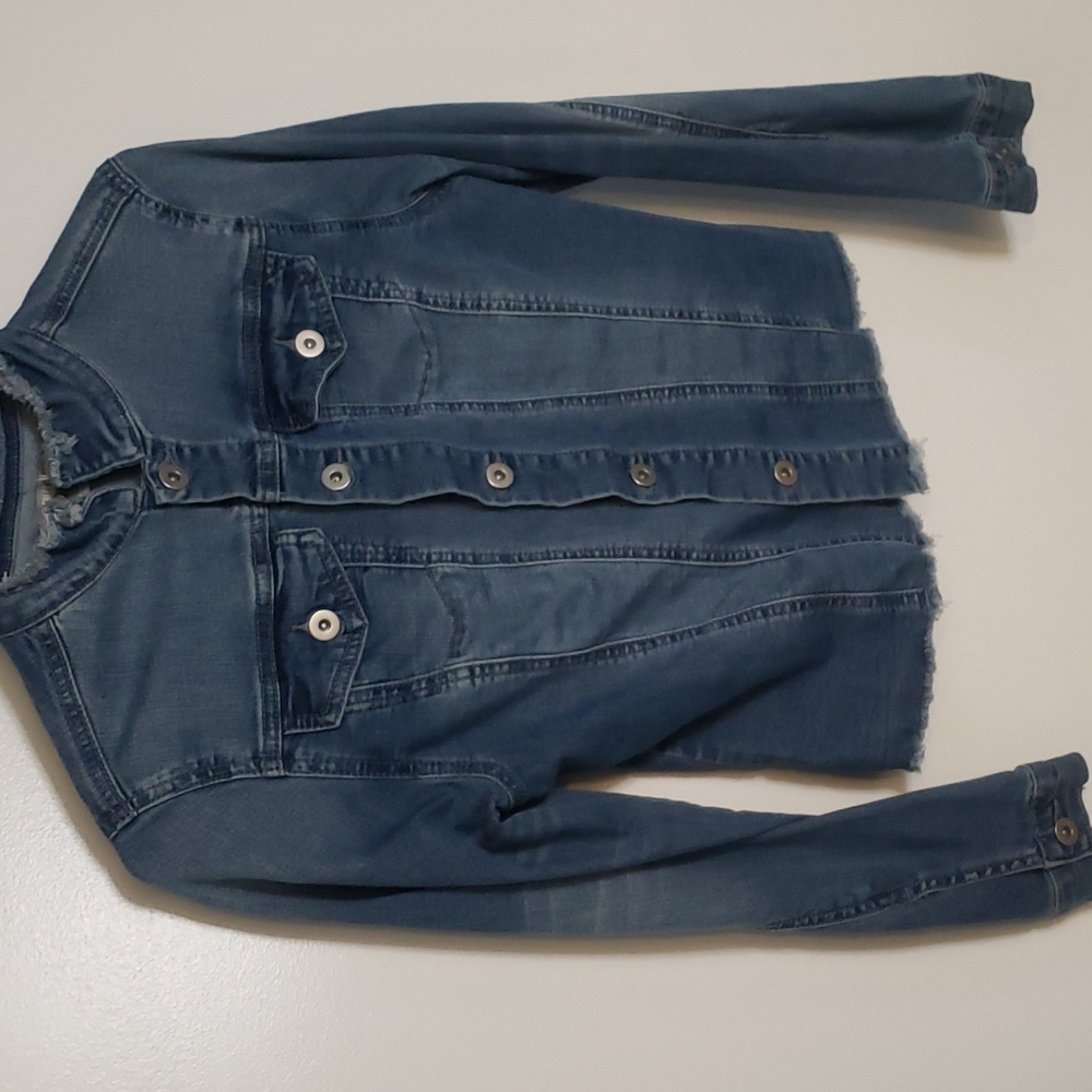 Jean jacket - Picture 2 of 3